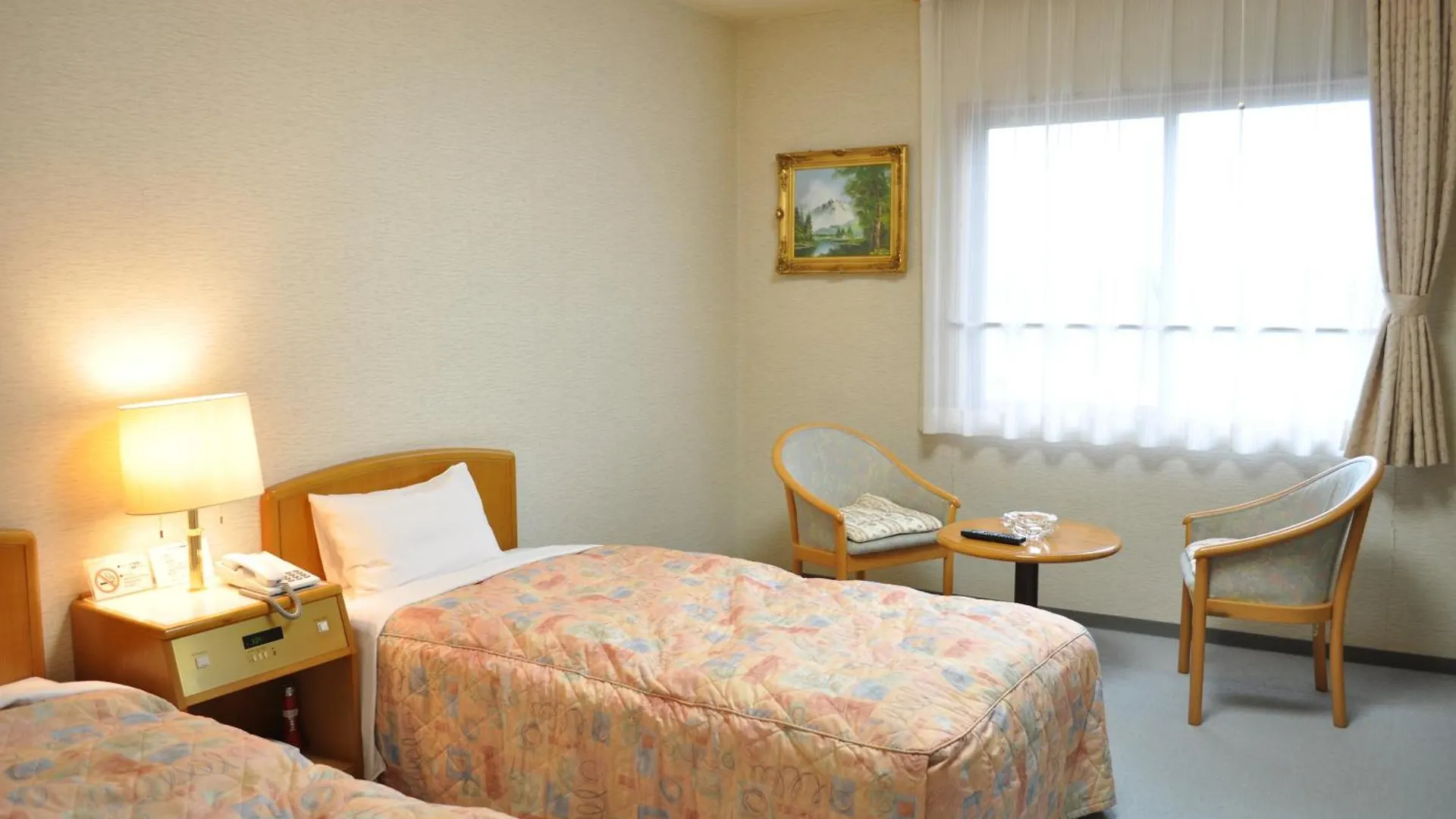 Ryokan Kobushi No Yu Atsuma Hotel